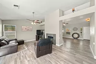 1357 Chamberlain Ave, Los Banos, CA 93635 - Photo 7