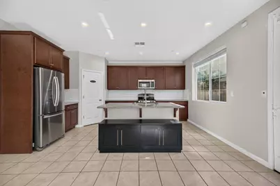 228 E Terra Mia Avenue, Mountain House, CA 95391 - Photo 11