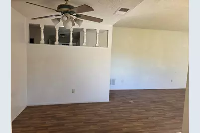 7908 Camrose Way, Sacramento, CA 95828 - Photo 23