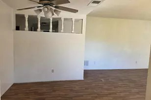 7908 Camrose Way, Sacramento, CA 95828 - Photo 23