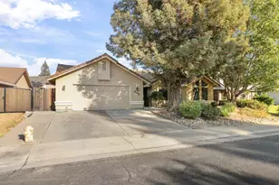 442 Evergreen Dr, Lodi, CA 95242 - Photo 1