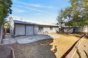8684 Tiogawoods Dr, Sacramento, CA 95828 - Photo 35