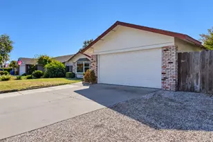 3028 Darlene Ln, Modesto, CA 95355 - Photo 5