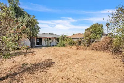 6325 Burns, Sacramento, CA 95824 - Photo 19