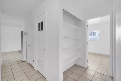 6325 Burns, Sacramento, CA 95824 - Photo 9