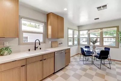 3819 Kroy Way, Sacramento, CA 95820 - Photo 9