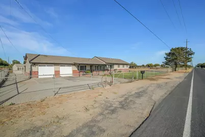 21913 S Airport Way, Manteca, CA 95337 - Photo 3