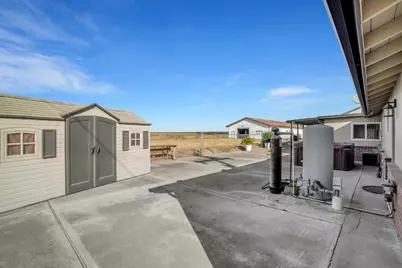 21913 S Airport Way, Manteca, CA 95337 - Photo 29