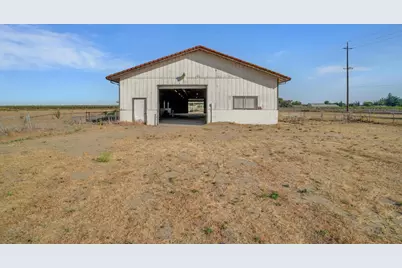 21913 S Airport Way, Manteca, CA 95337 - Photo 35