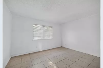 5267 Village Wood Drive, Sacramento, CA 95823 - Photo 19