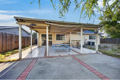 5267 Village Wood Drive, Sacramento, CA 95823 - Photo 33