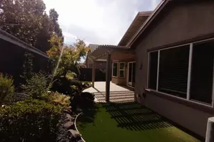 2241 Coryton Ln, Roseville, CA 95747 - Photo 33