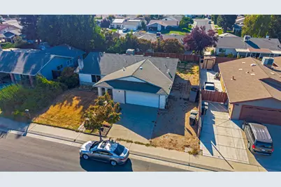 1831 Burgundy Drive, Escalon, CA 95320 - Photo 35