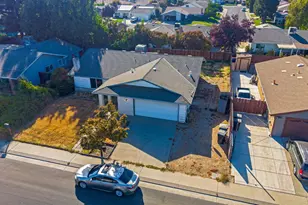 1831 Burgundy Dr, Escalon, CA 95320 - Photo 35