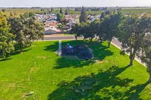 1831 Burgundy Dr, Escalon, CA 95320 - Photo 41