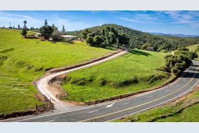 12420 Highway 26, Mokelumne Hill, CA 95245 - Photo 9