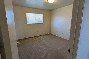 1049 Ruby Pl, Manteca, CA 95336 - Photo 19