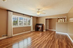 120 Andrews Ct, Turlock, CA 95380 - Photo 7
