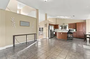 2049 Spy Glass Ct, Merced, CA 95340 - Photo 15