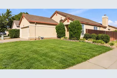 9205 Irish Gold Way, Sacramento, CA 95826 - Photo 39