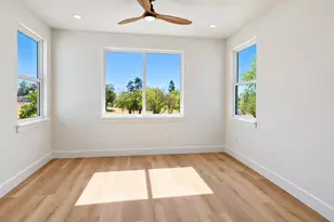 11740 Cresthill Dr, Elk Grove, CA 95624 - Photo 29
