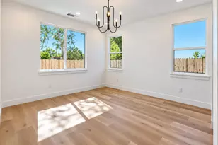 11740 Cresthill Dr, Elk Grove, CA 95624 - Photo 17