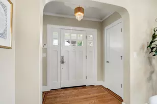 535 37th St, Sacramento, CA 95816 - Photo 5