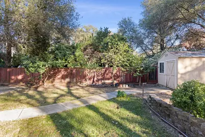 7432 Hespera Way, Citrus Heights, CA 95621 - Photo 27