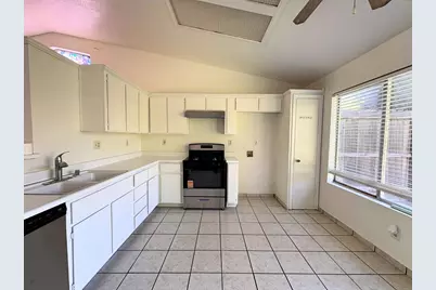 4193 Kimball Lane, Stockton, CA 95206 - Photo 5