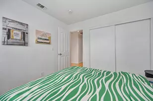 8705 Laguna Star Dr, Elk Grove, CA 95758 - Photo 23