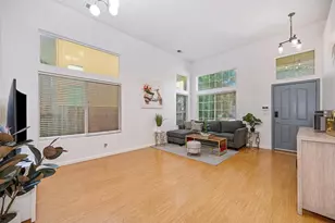 8705 Laguna Star Dr, Elk Grove, CA 95758 - Photo 9