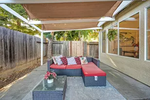 8705 Laguna Star Dr, Elk Grove, CA 95758 - Photo 37