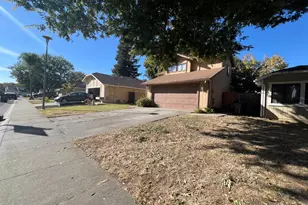 272 River Run Cir, Sacramento, CA 95833 - Photo 3