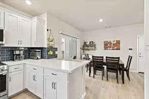10831 Windrow Wy, Rancho Cordova, CA 95670 - Photo 11