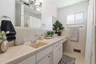 7320 Putnam Way, Sacramento, CA 95822 - Photo 23