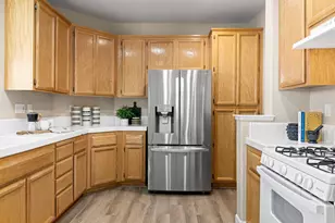 421 Groth Cir, Sacramento, CA 95834 - Photo 17
