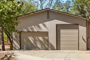 13270 Dry Creek Rd, Auburn, CA 95602 - Photo 33