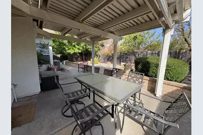 8110 Silverleaf Way, Sacramento, CA 95829 - Photo 19