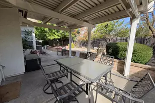 8110 Silverleaf Way, Sacramento, CA 95829 - Photo 19