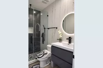 7660 Walpole Way, Elk Grove, CA 95758 - Photo 11