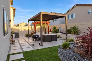 7660 Walpole Wy, Elk Grove, CA 95758 - Photo 27