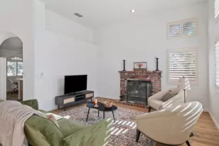 846 Elk Hills Dr, Galt, CA 95632 - Photo 11
