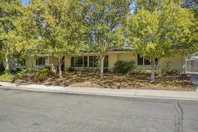 8133 Glen Alta Way, Citrus Heights, CA 95610 - Photo 3