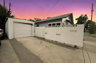 964 33rd St, Sacramento, CA 95816 - Photo 3