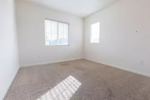 401 Anjou Cir, Sacramento, CA 95835 - Photo 11