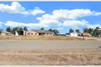 21187 E Rose Clover Lane, Linden, CA 95236 - Photo 47