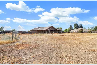 21187 E Rose Clover Lane, Linden, CA 95236 - Photo 35