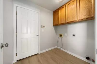 8317 Dalkeith Way, Antelope, CA 95843 - Photo 17