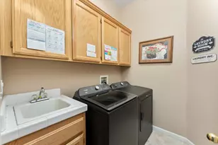 5548 Red Jasper Way, Antelope, CA 95843 - Photo 29