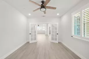 8157 Seahorse Wy, Elk Grove, CA 95757 - Photo 23